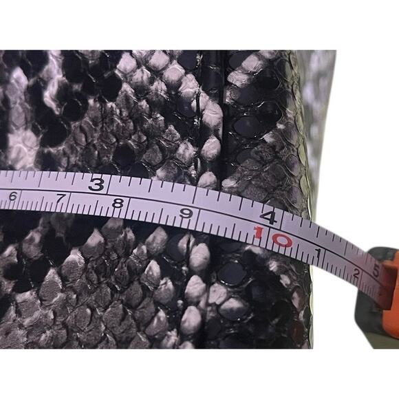 Cato Faux Leather Snakeskin Embossed Shoulder Bag in Black, White and Gray - Picture 8 of 9